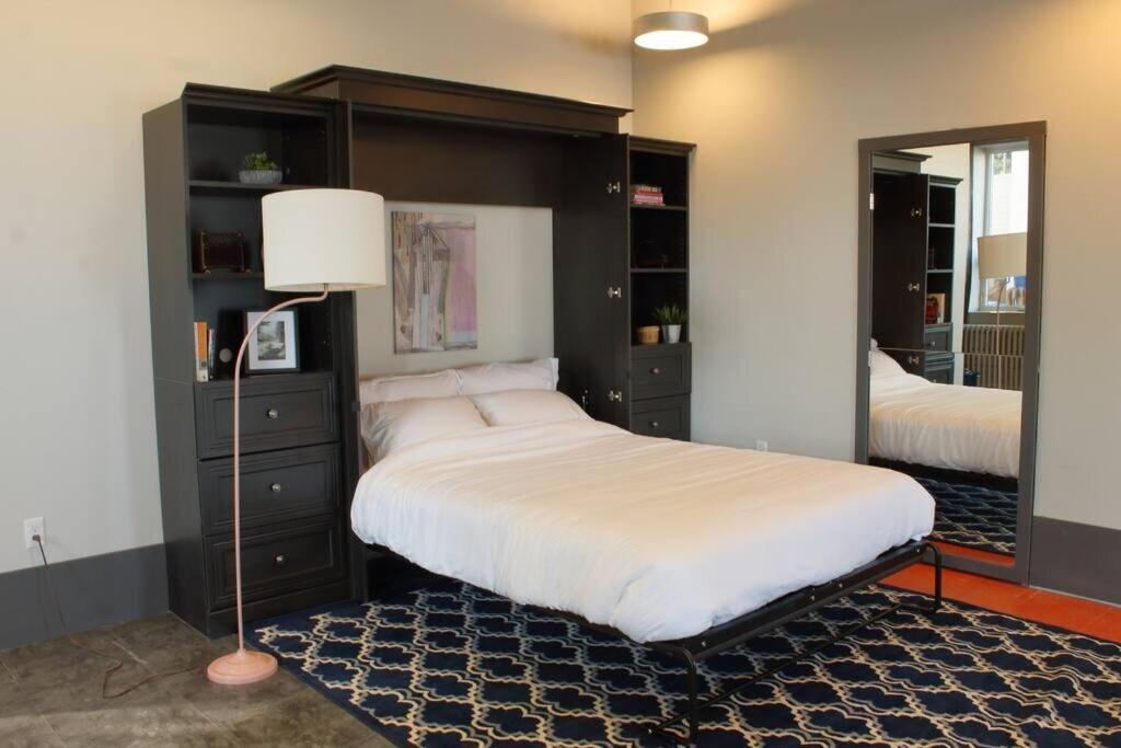 Suite #B, Industrial Styling, Ac Halifax Exterior foto